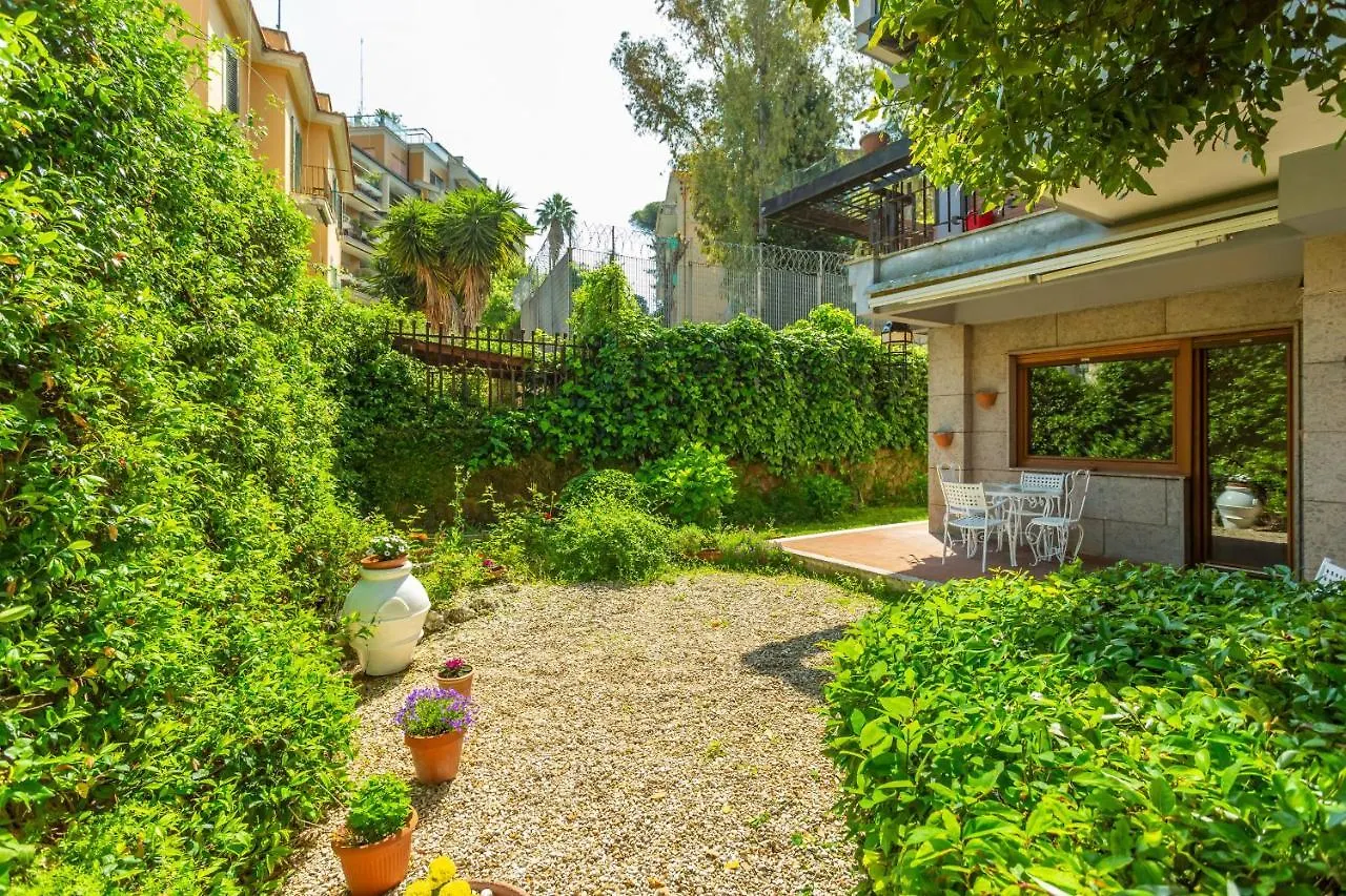 St Peters Garden 3 Bdr Apartment Rome 0*,