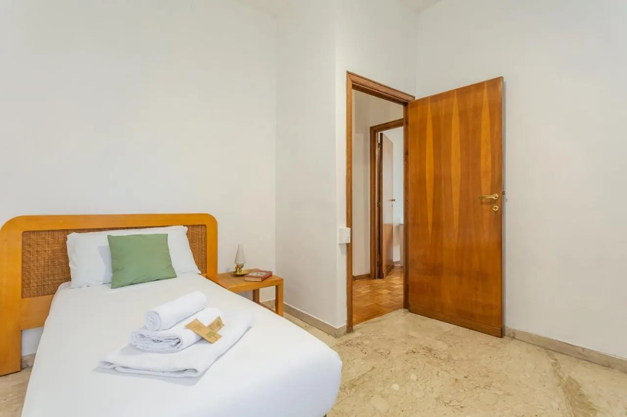 St Peters Garden 3 Bdr Apartment Rome